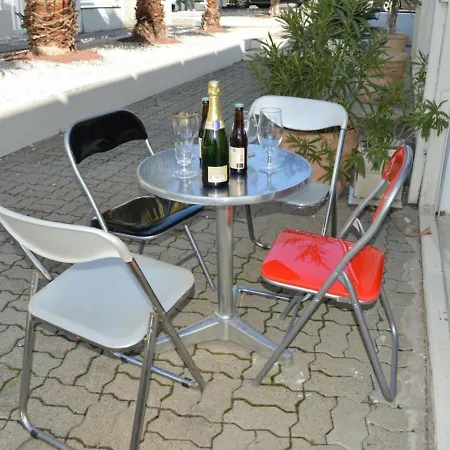 Cap D'agde Naturisme, 1 Piece, 4 Personnes - Fr-1-249a-23