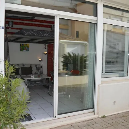 Cap D'agde Naturisme, 1 Piece, 4 Personnes - Fr-1-249a-23 * Agde